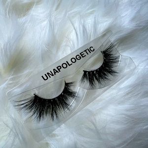 “Unapologetic” Lash
